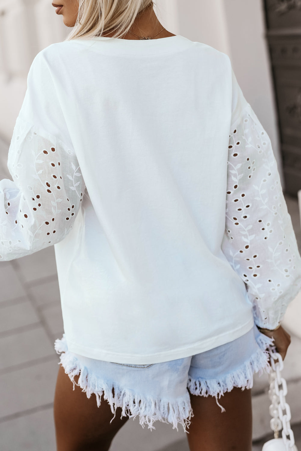 White V-neck Embroidered Patchwork Puff Sleeve Blouse