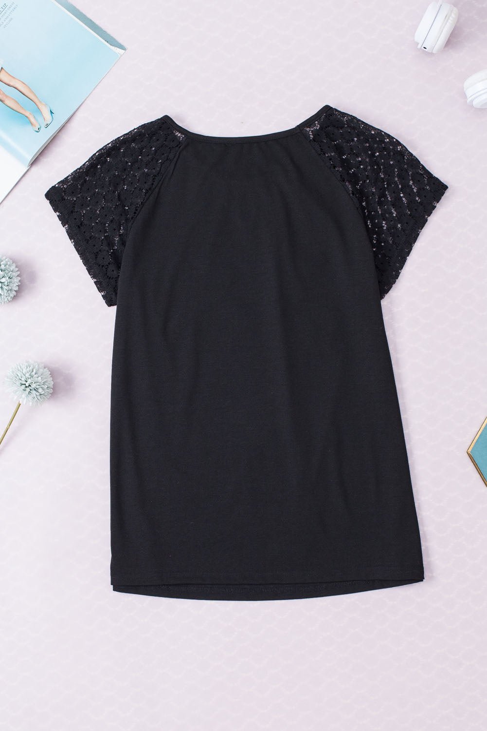 Black Contrast Lace Sleeve Keyhole Decor Top