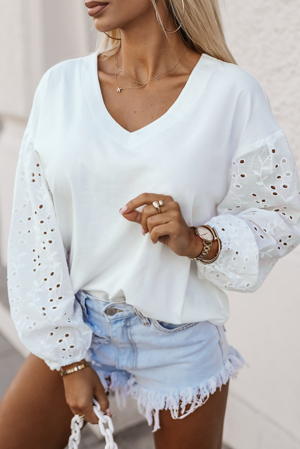 White V-neck Embroidered Patchwork Puff Sleeve Blouse