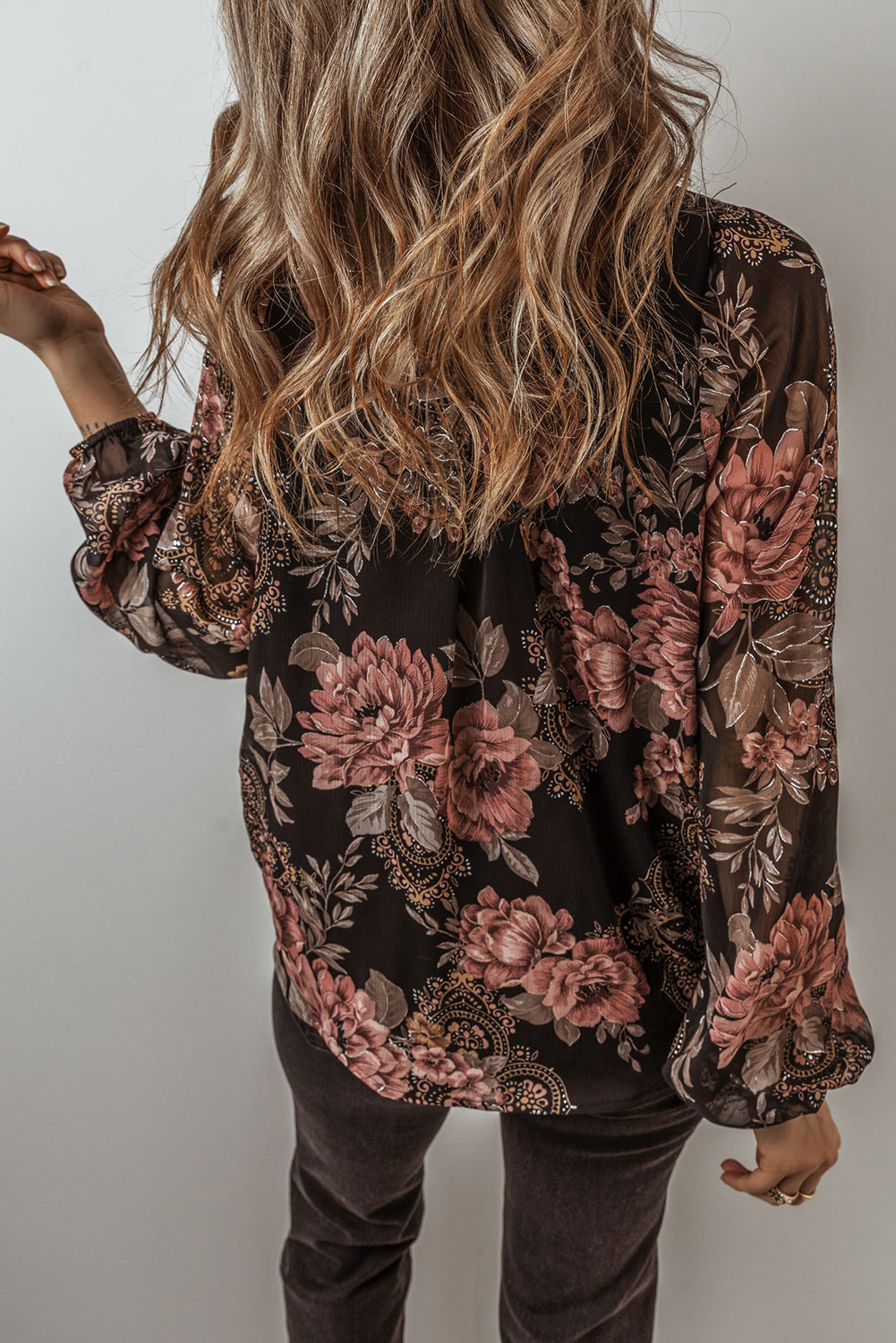 Black Floral Print Criss Cross V Neck Balloon Sleeve Blouse